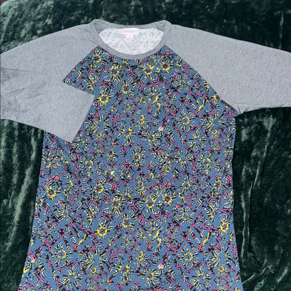 LuLaRoe Colorful Geometric Top